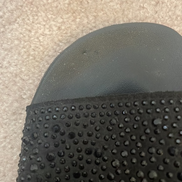 George slides - Picture 2 of 4